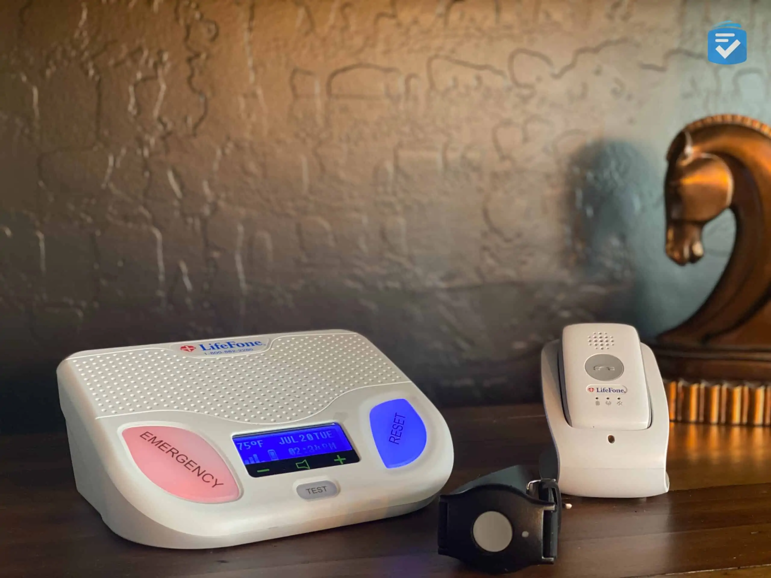 Life Monitor Machine How to Choose a Monitoring System or Medical Alert - Liferun